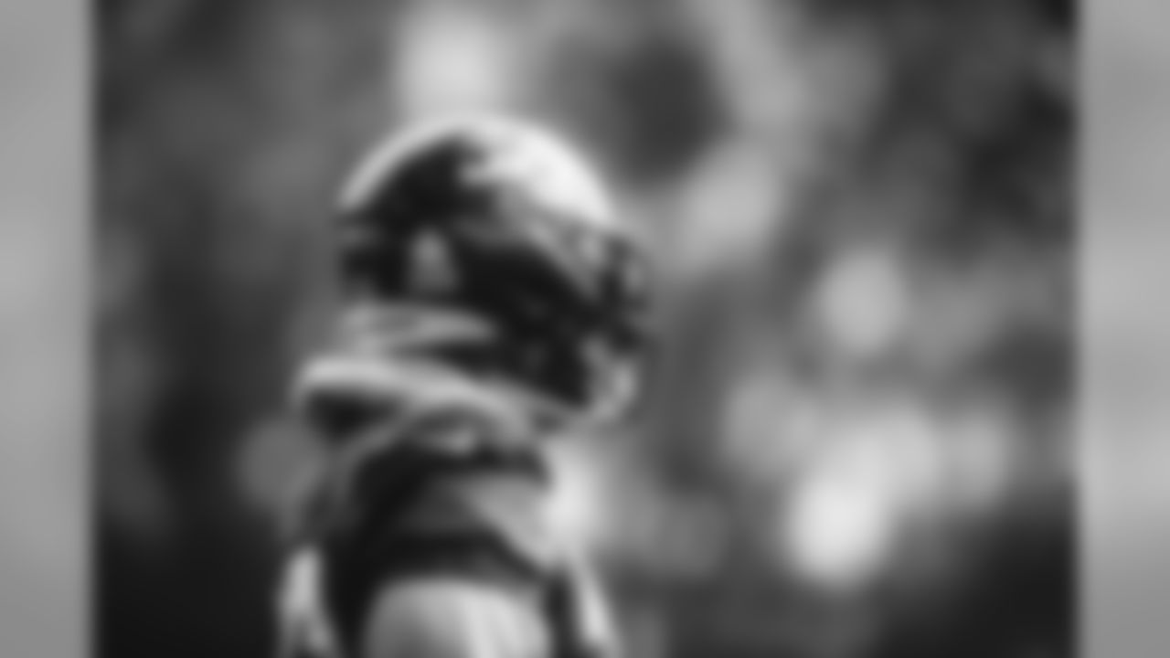 E_SNY_8443