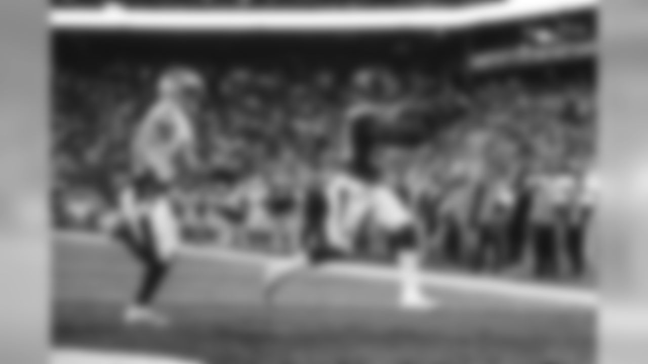 E_SNY_9368