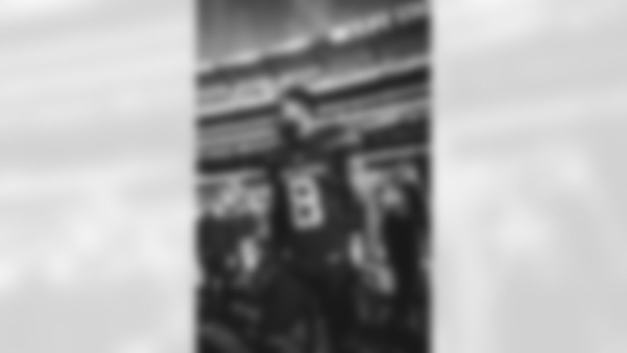 E_SNY_7750