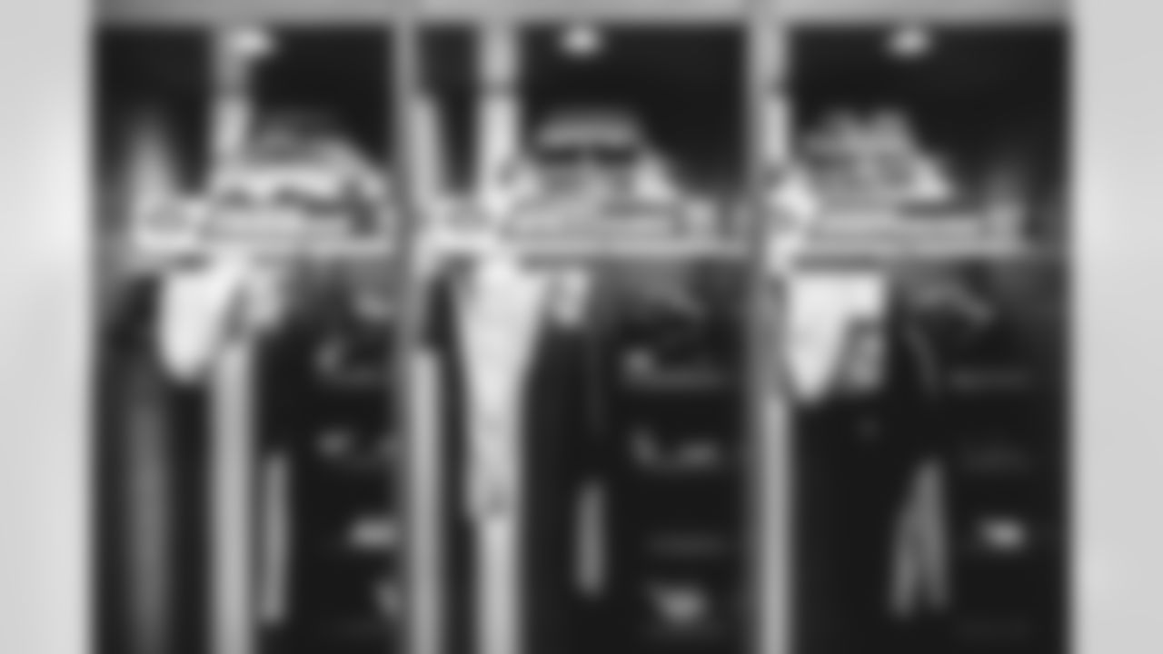E_SNY30135