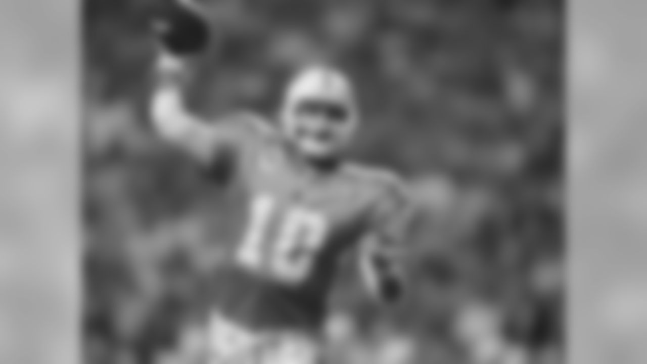 QB Erik Ainge