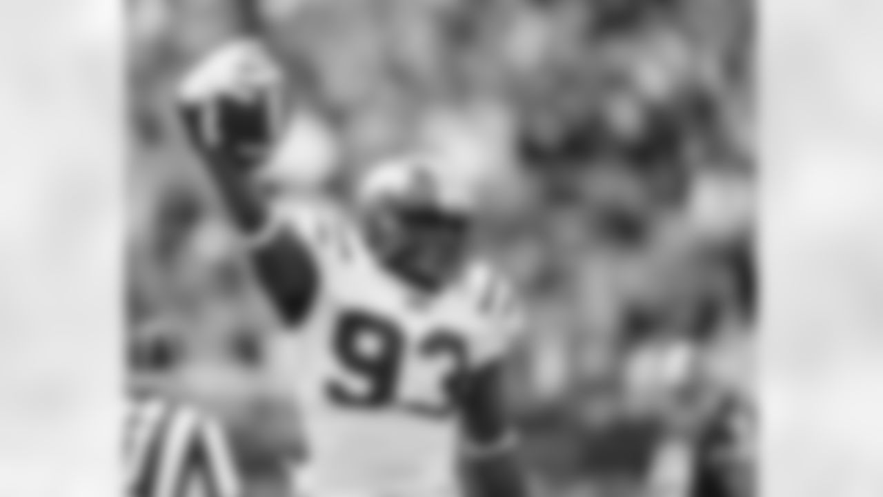 DE Tarell Basham (Ohio University)