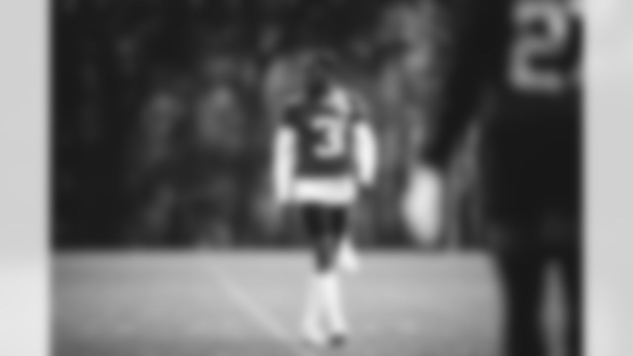 E_SNY_8424