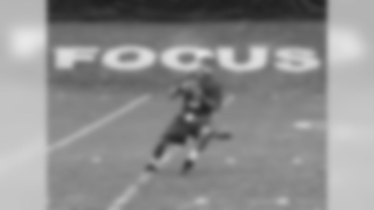 QB Erik Ainge