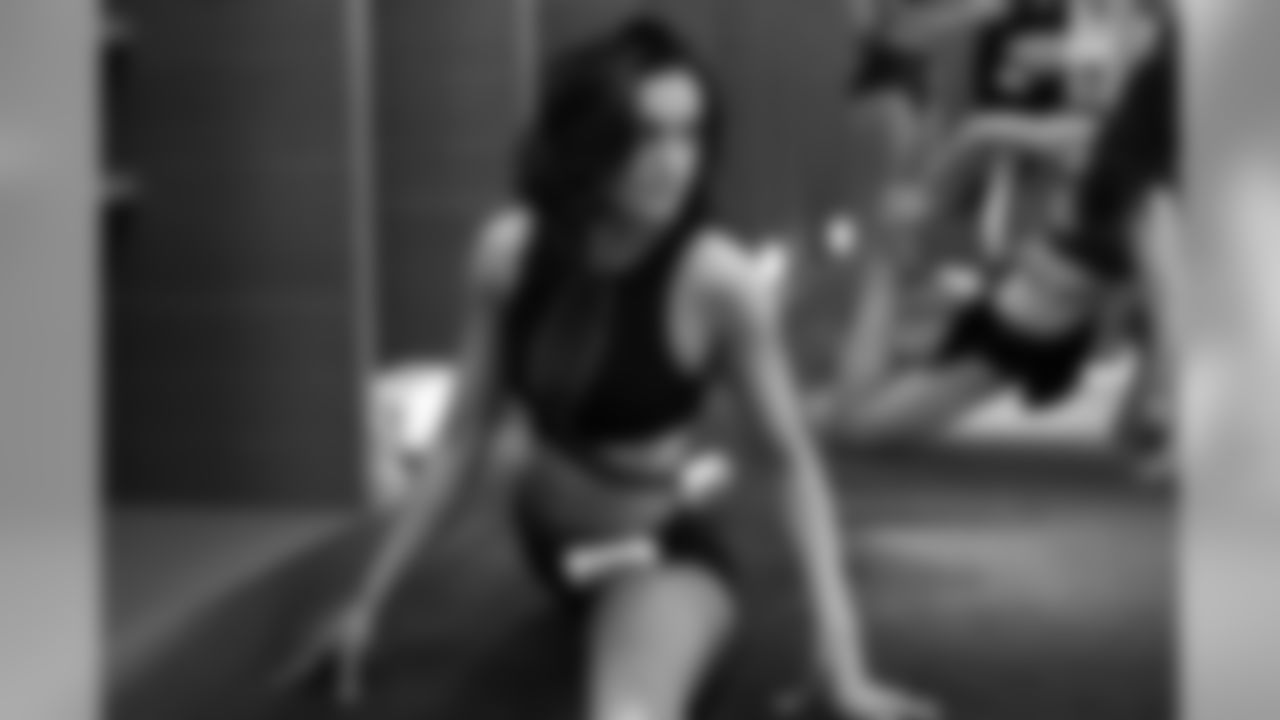 E_L1004227