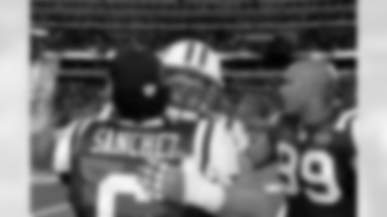 2010 Week 11 Jets vs Texans Game Photos