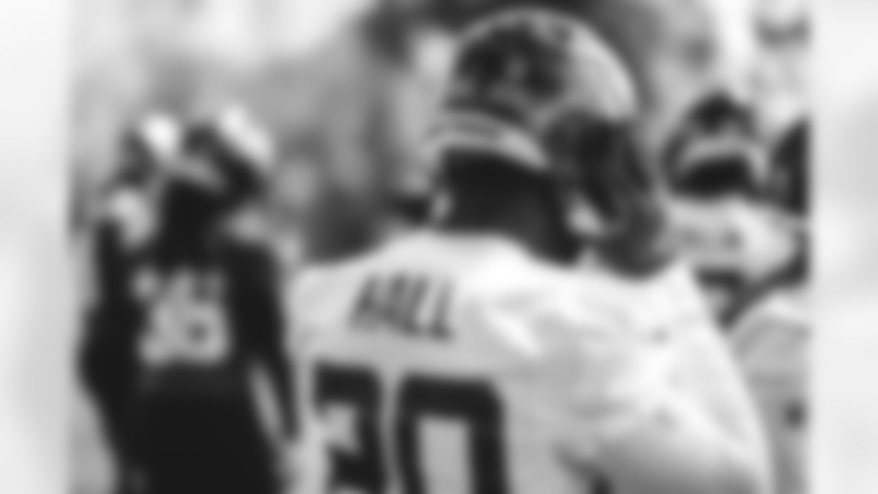 RB Breece Hall