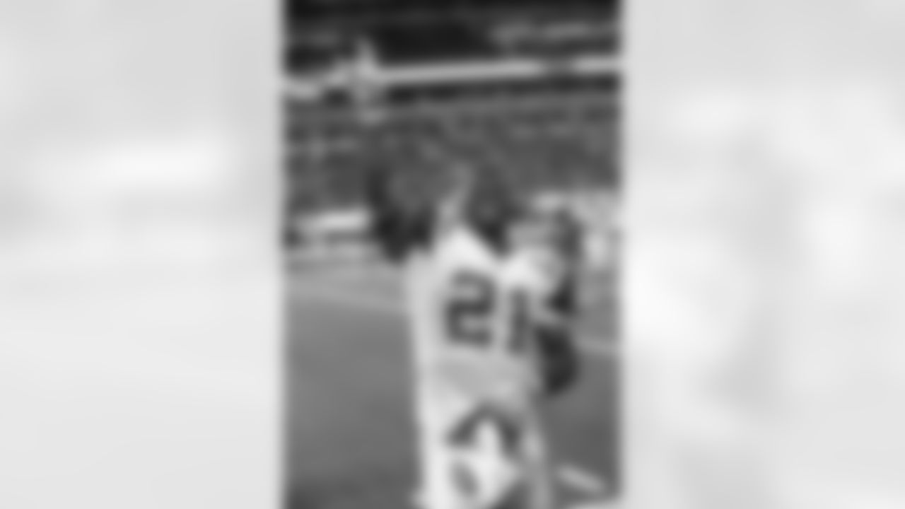 LaDainian Tomlinson Photos