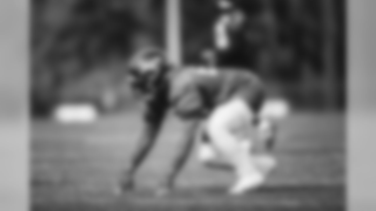 E_SNY_1343
