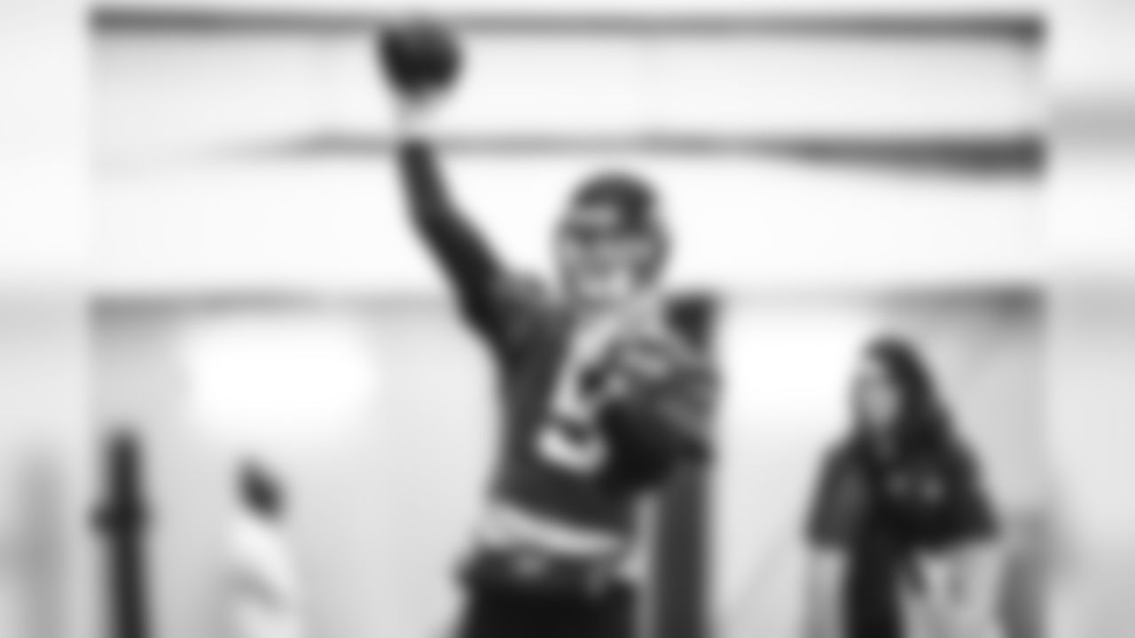 QB Mike White