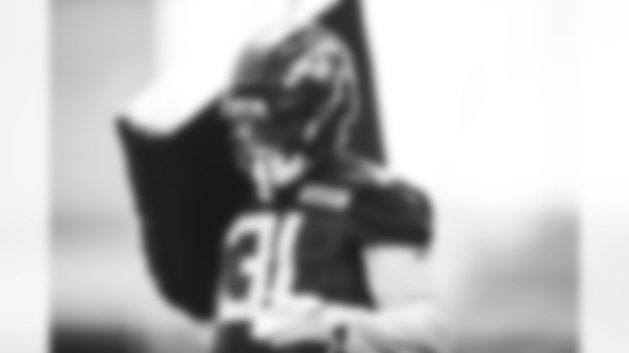 E_SNY_9717