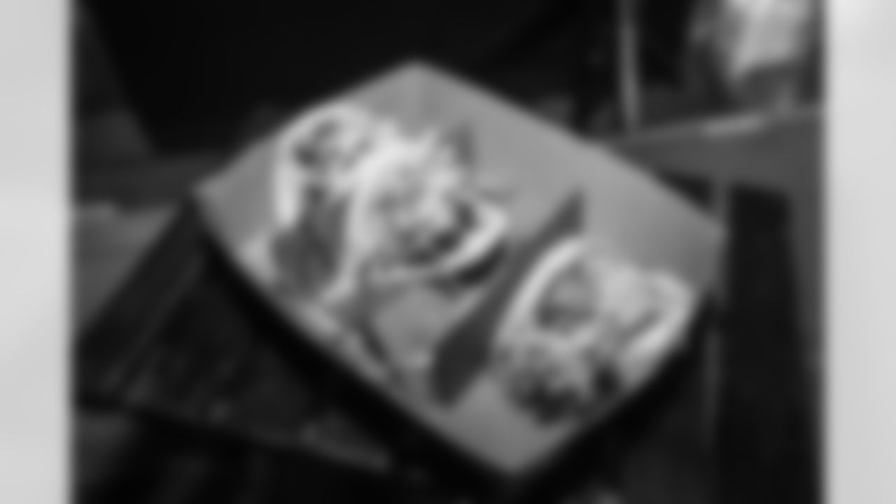 E_1D2_6813_1