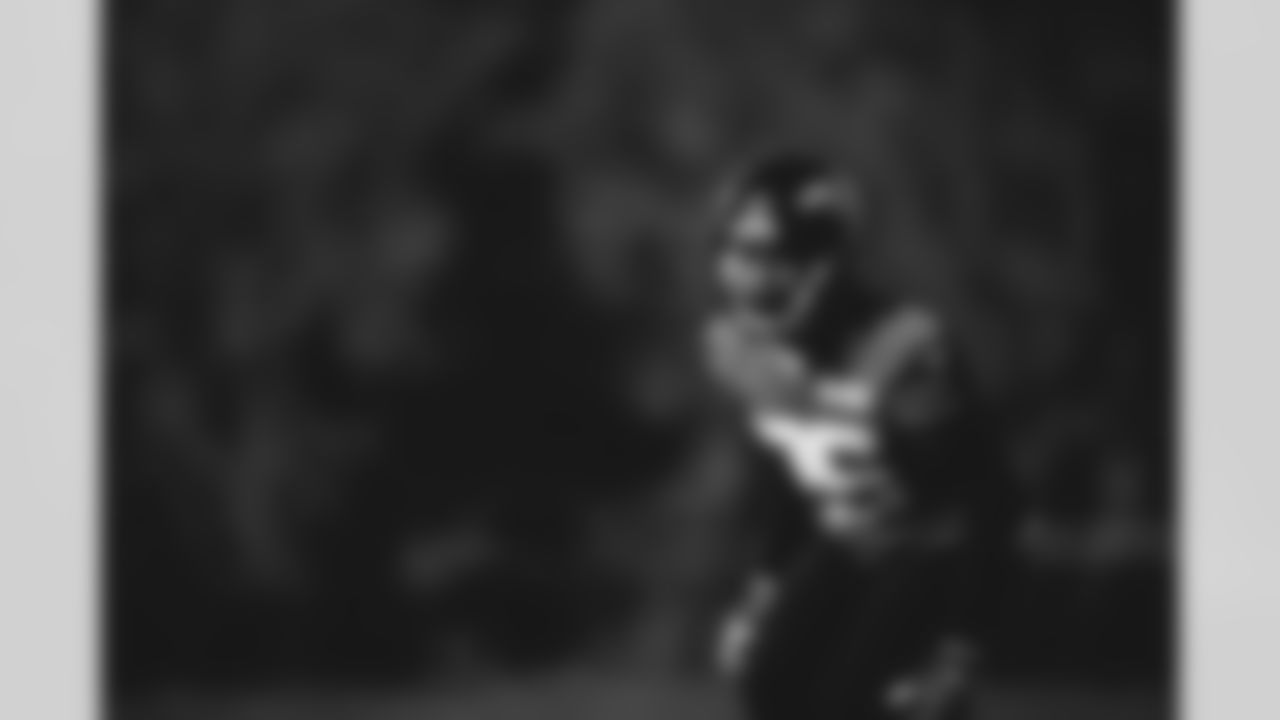 E_SNY_3137