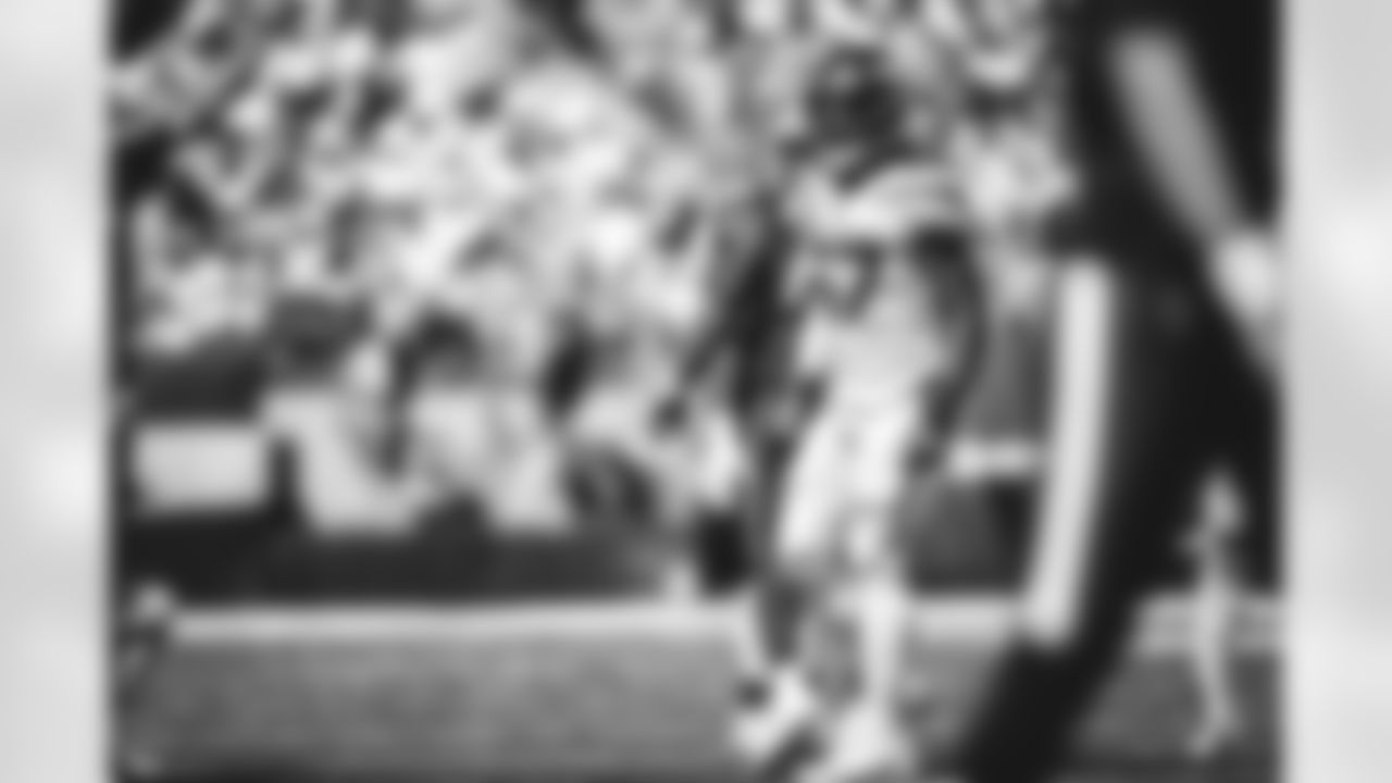 E_SNY_3240