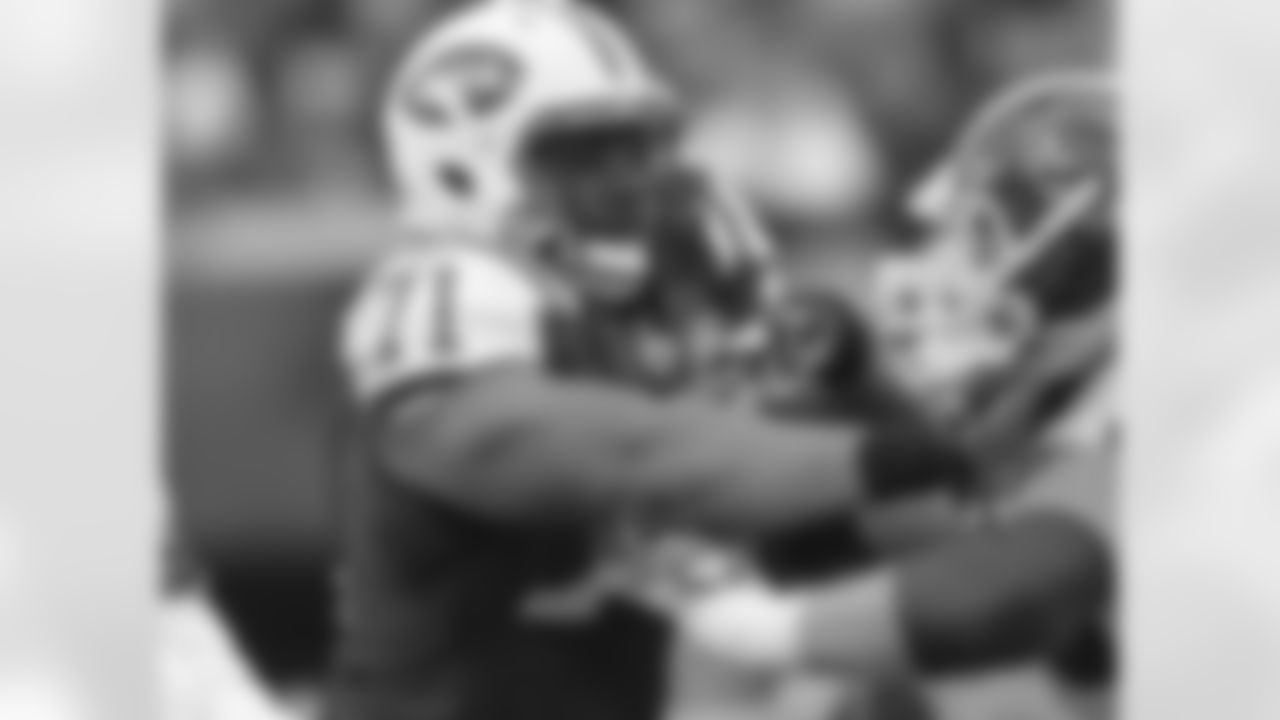 2010 Week 17 Jets vs Bills Game Photos