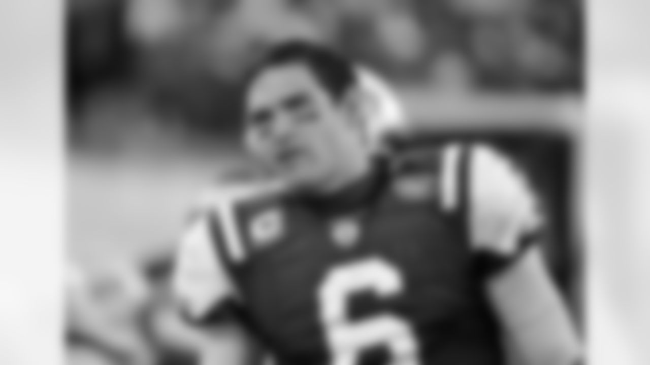 2011 Regular Season Week 16 Jets vs. Giants Game Photos