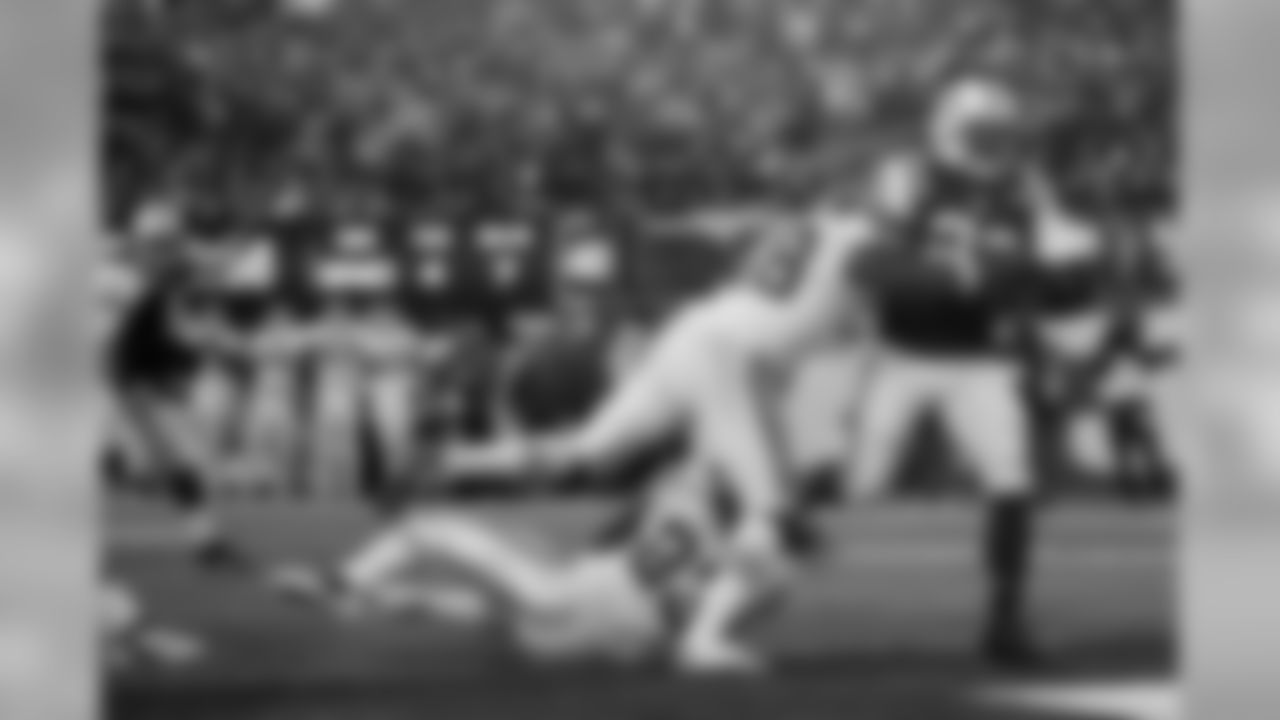 2011 Regular Season Week 14 Jets vs. Chiefs Game Photos