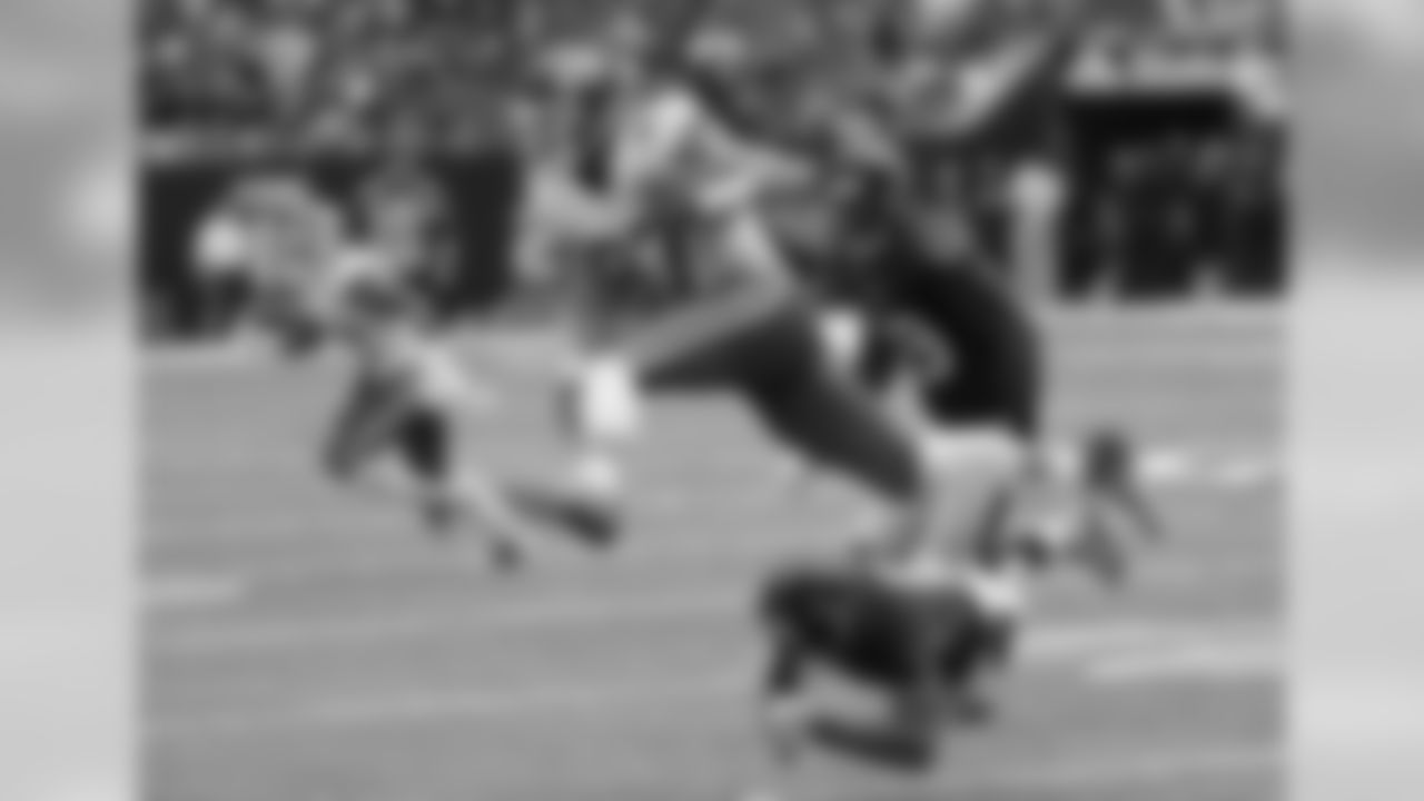 TE Travis Kelce