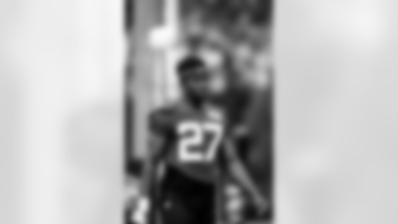 CB Corey Ballentine