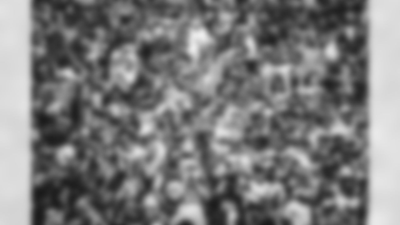 E_SNY_2523
