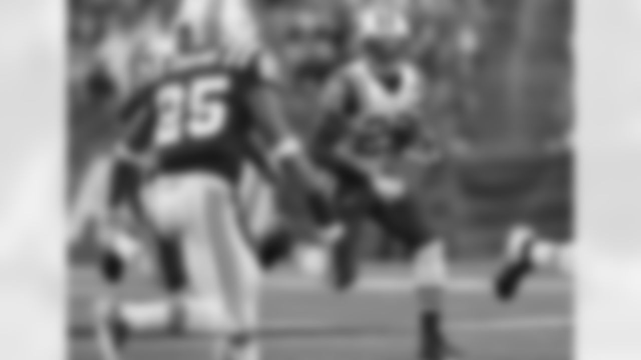 Joe Mcknight Photos