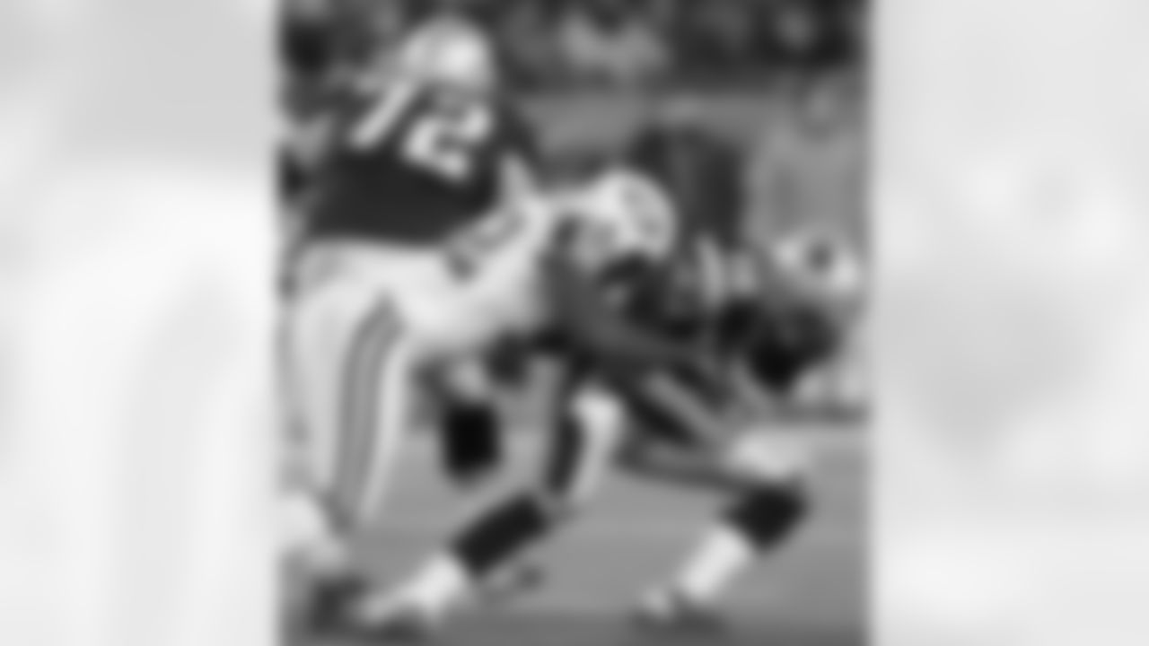 2010 Week 13 Jets vs Patriots Game Photos