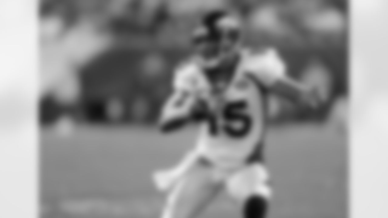 Marshall totaled 327 catches for 4,019 yards and 25 TDs in four seasons in Denver.