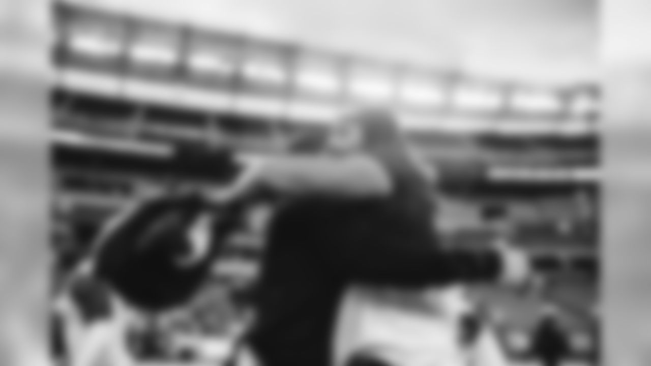 E_SNY_4843