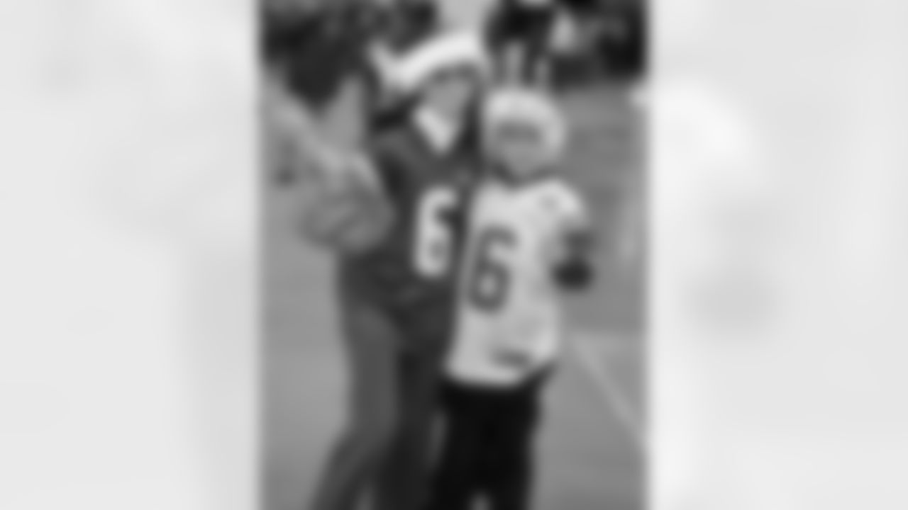 2010 Week 14 Jets vs Dolphins Fan Photos
