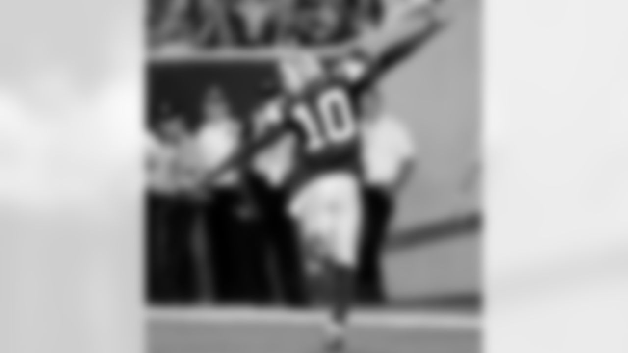 Santonio Holmes Photos