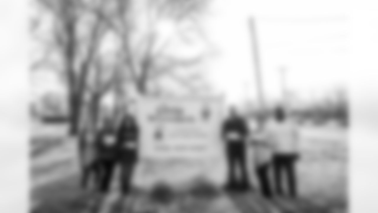 E_SNY_2432