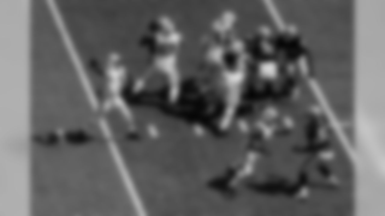 The offensive line will have a tough task protecting QB Geno Smith from the Packers pass rush. With Clay Matthews and Julius Peppers as outside linebackers, who have 168.5 sacks between them, tackles D'Brickashaw Ferguson and Breno Giacomini will have their hands full all afternoon.