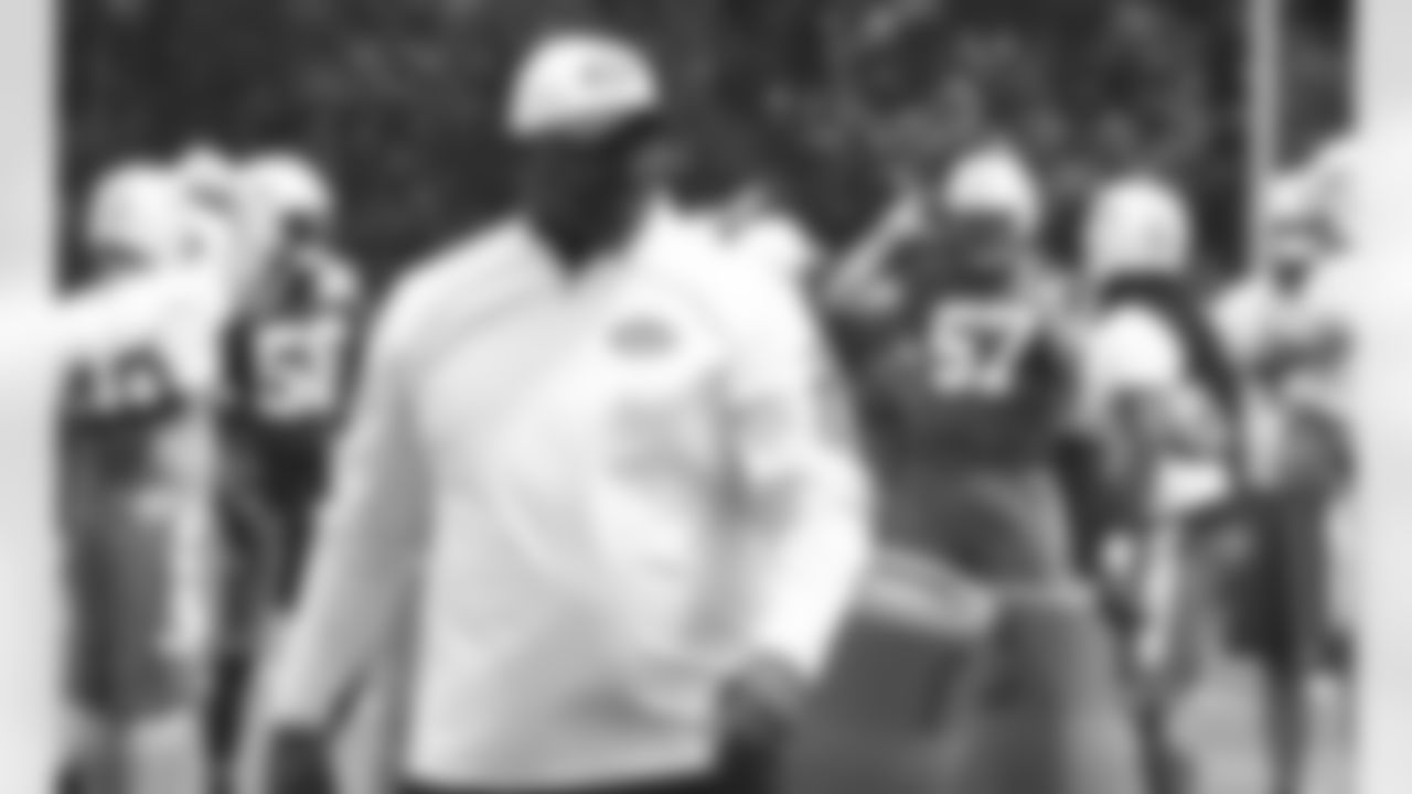 Tight Ends Coach Jimmie Johnson