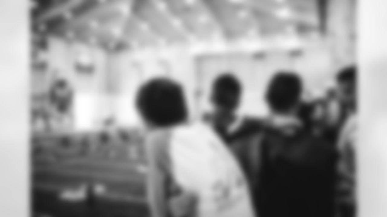 E_SNY_7138