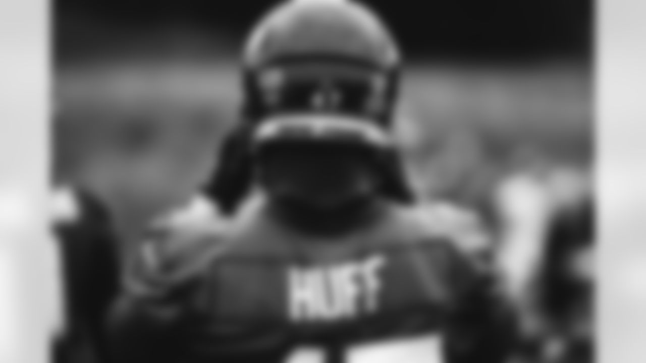 DL Bryce Huff