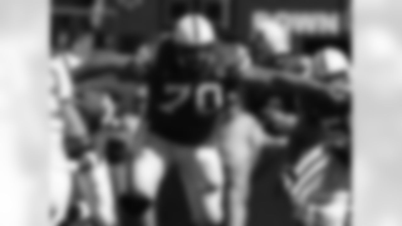 OL Matt Slauson