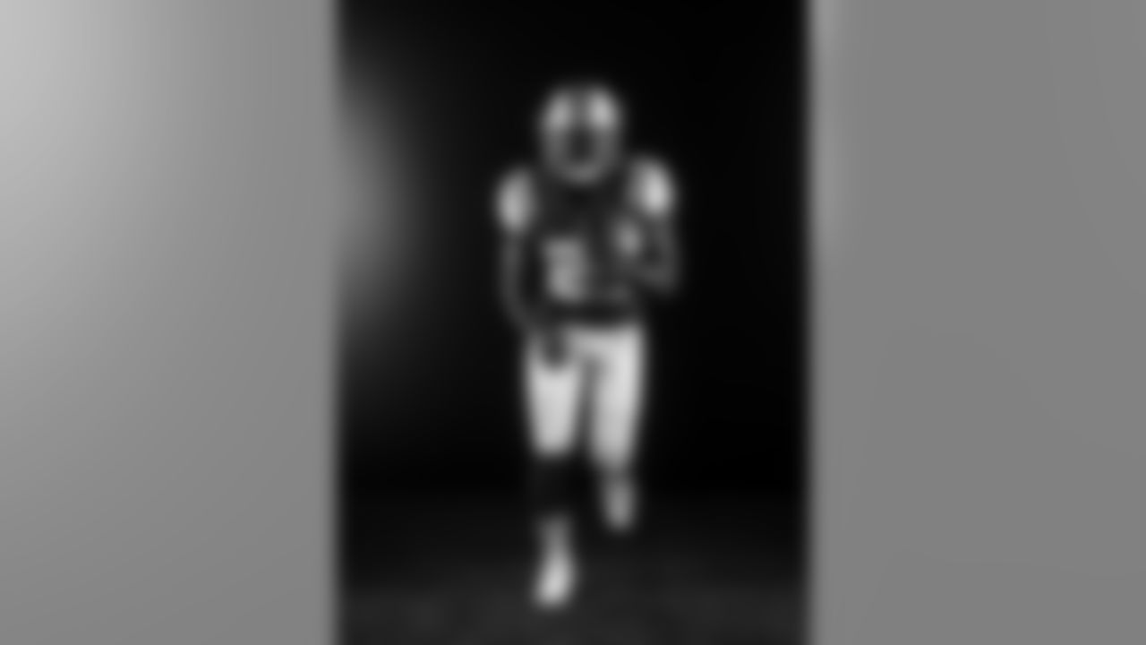 25 Elijah McGuire