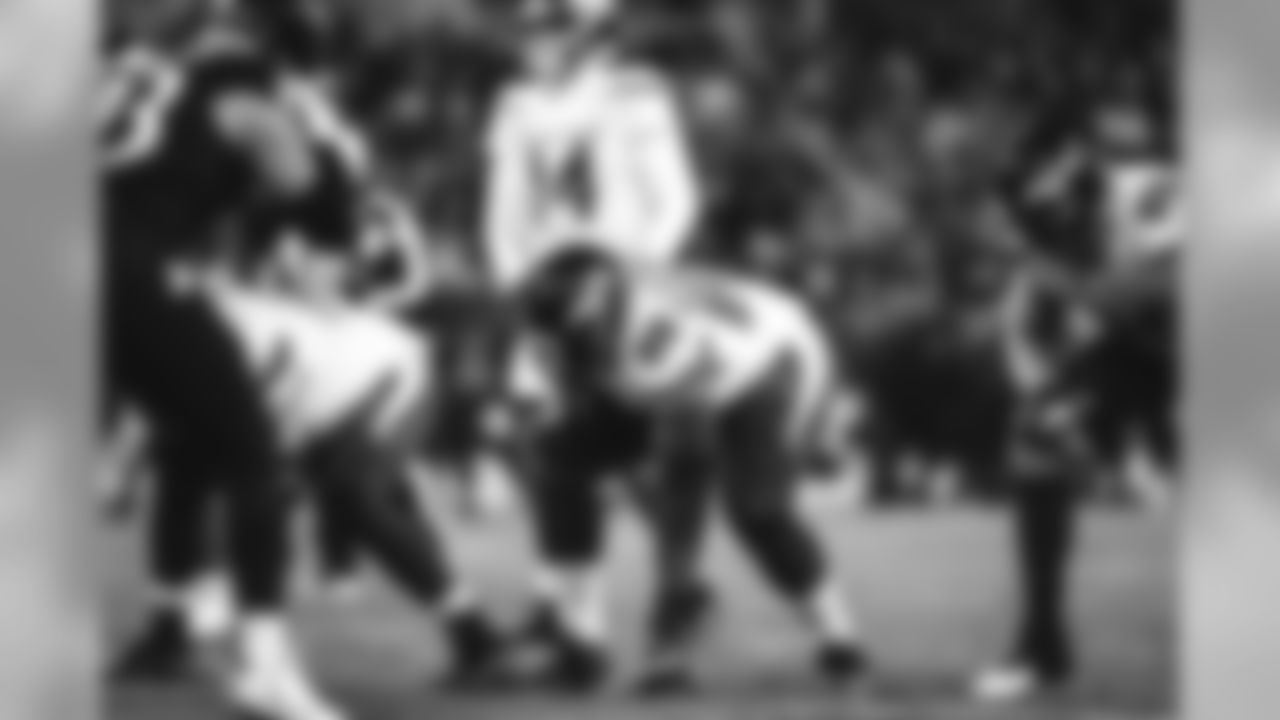 E_GOLL2699