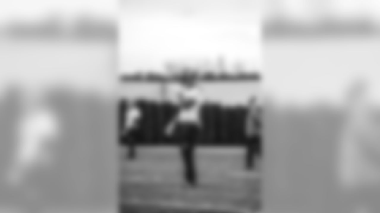 E_SNY_8527