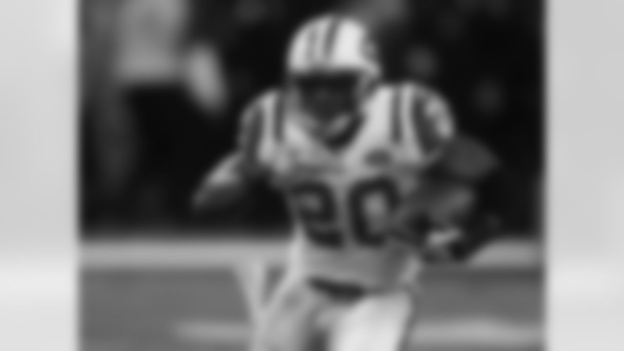 2009 Week 16 Jets at Colts Photos