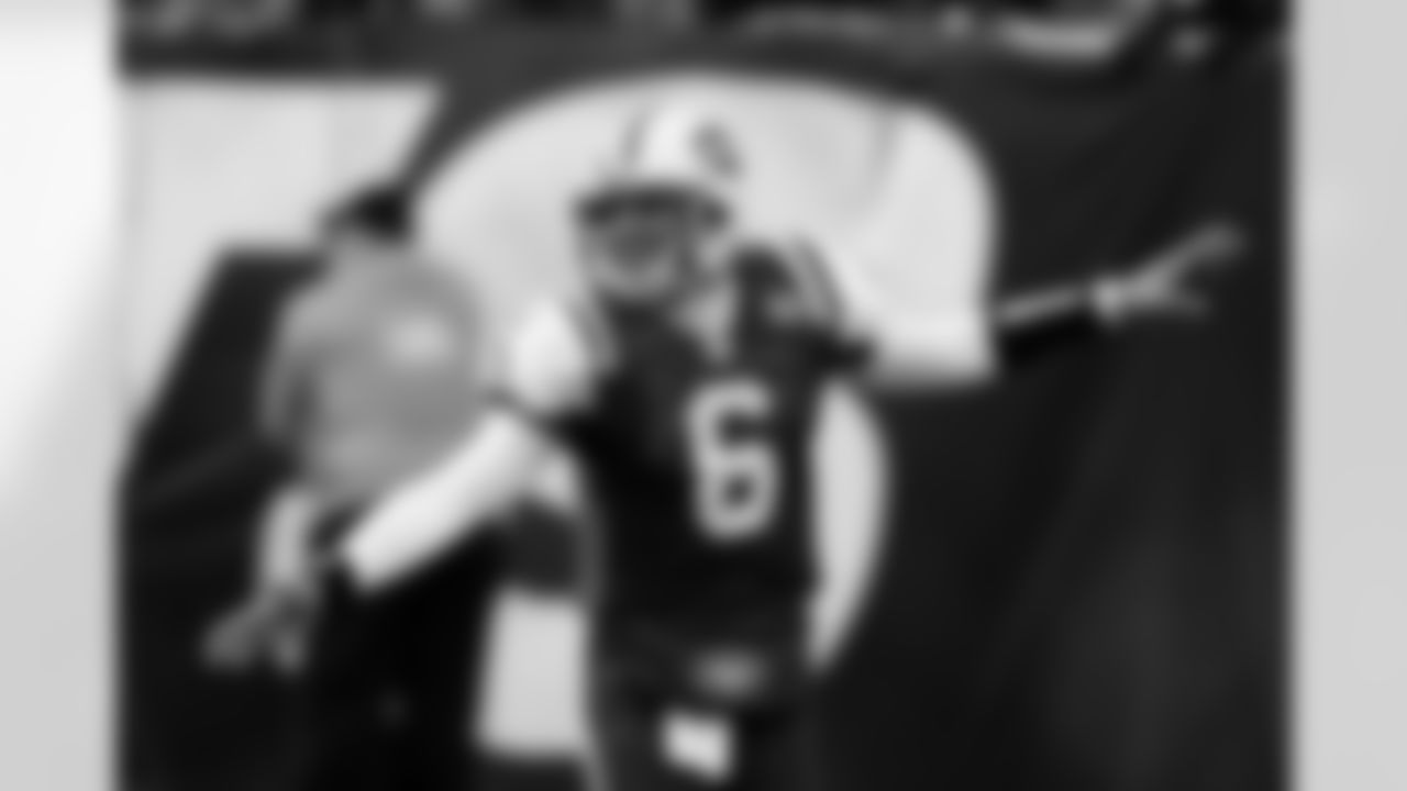 2010 Week 11 Jets vs Texans Game Photos