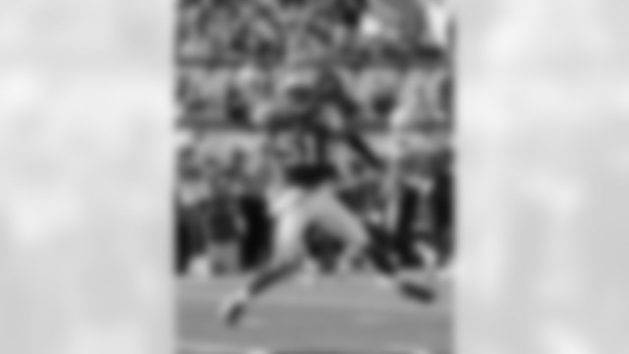 Aaron Maybin Photos