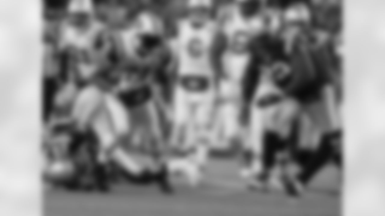 2010 Week 13 Jets vs Patriots Game Photos
