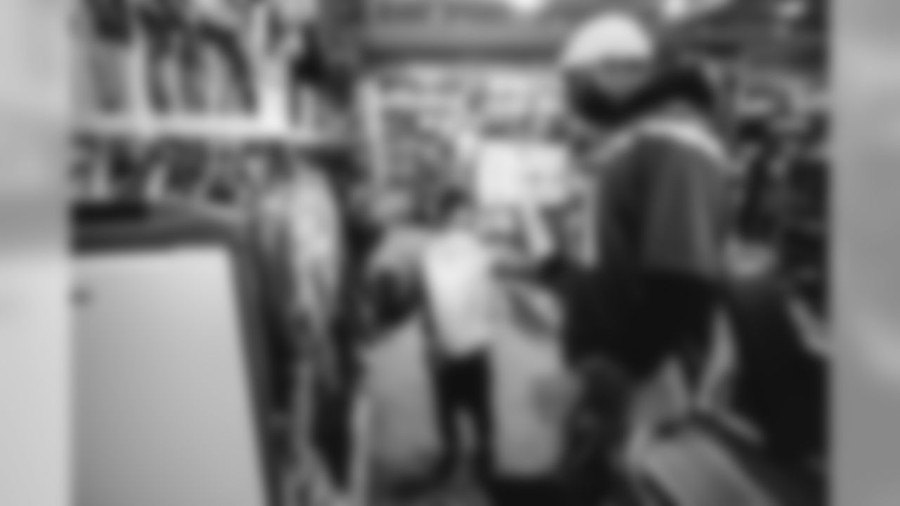 E_SNY_3406