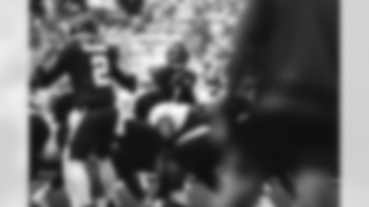 E_SNY27575