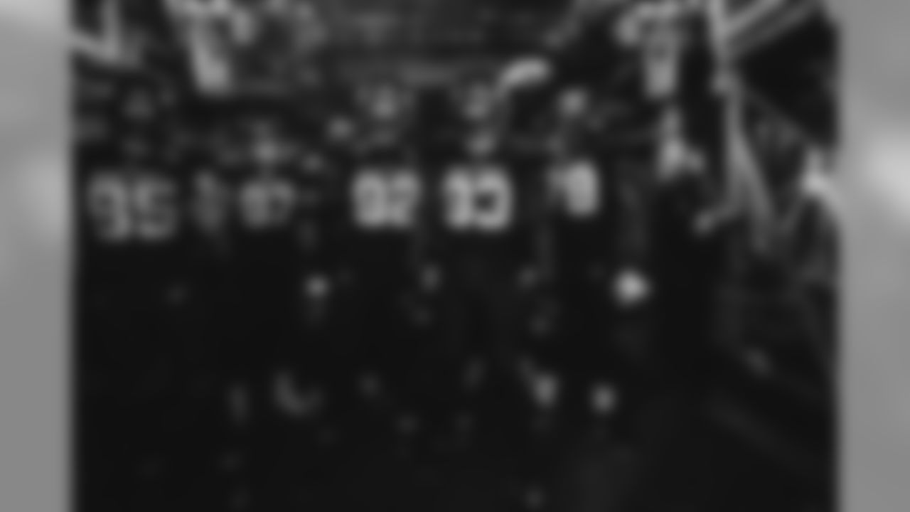 E_SNY_0180
