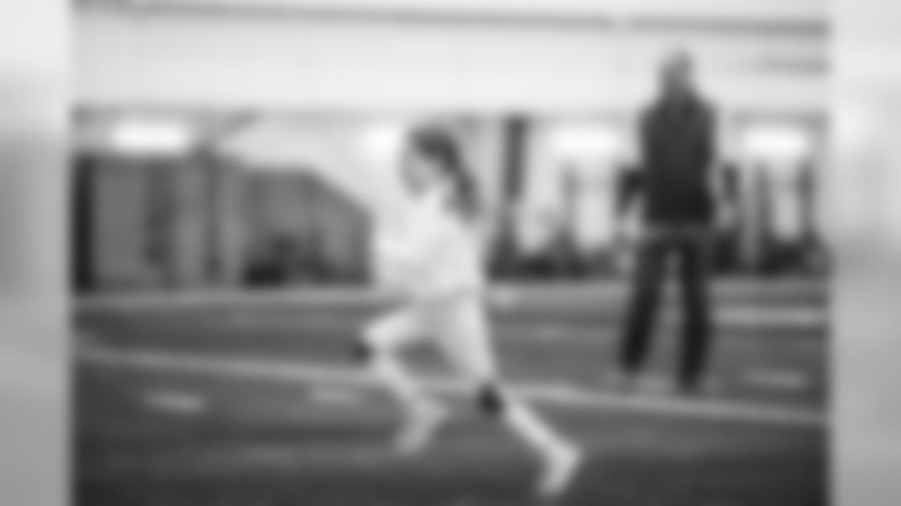 E_SNY_0229
