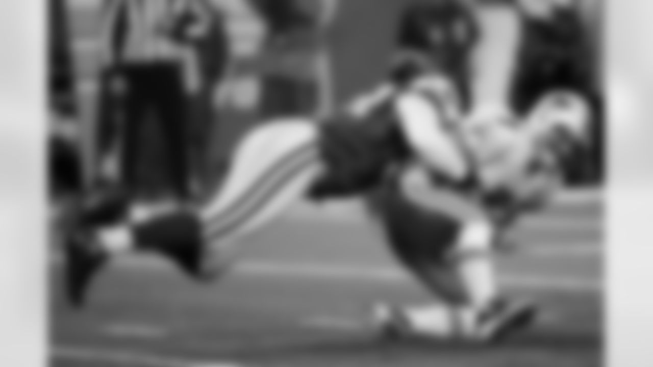 2010 Week 14 Jets vs Dolphins Game Photos