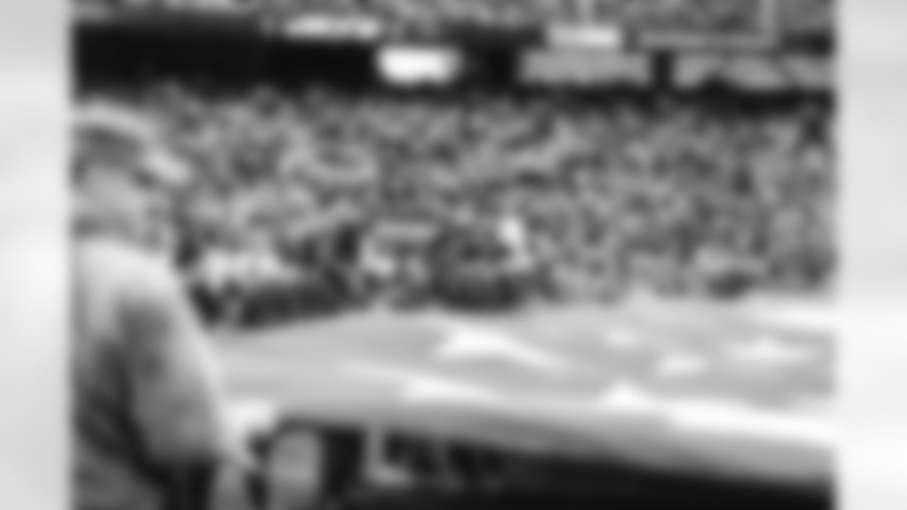 E_SNY_1697