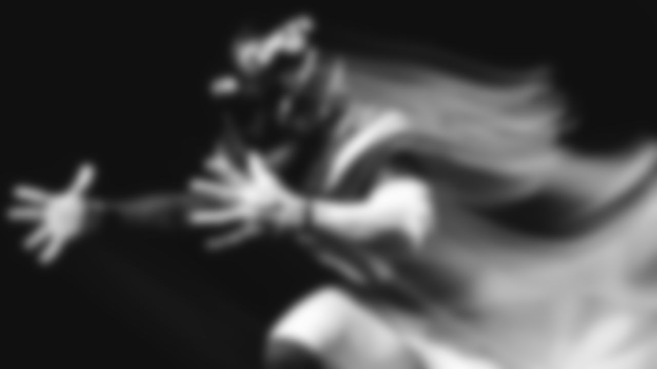 57 C.J. Mosley, LB